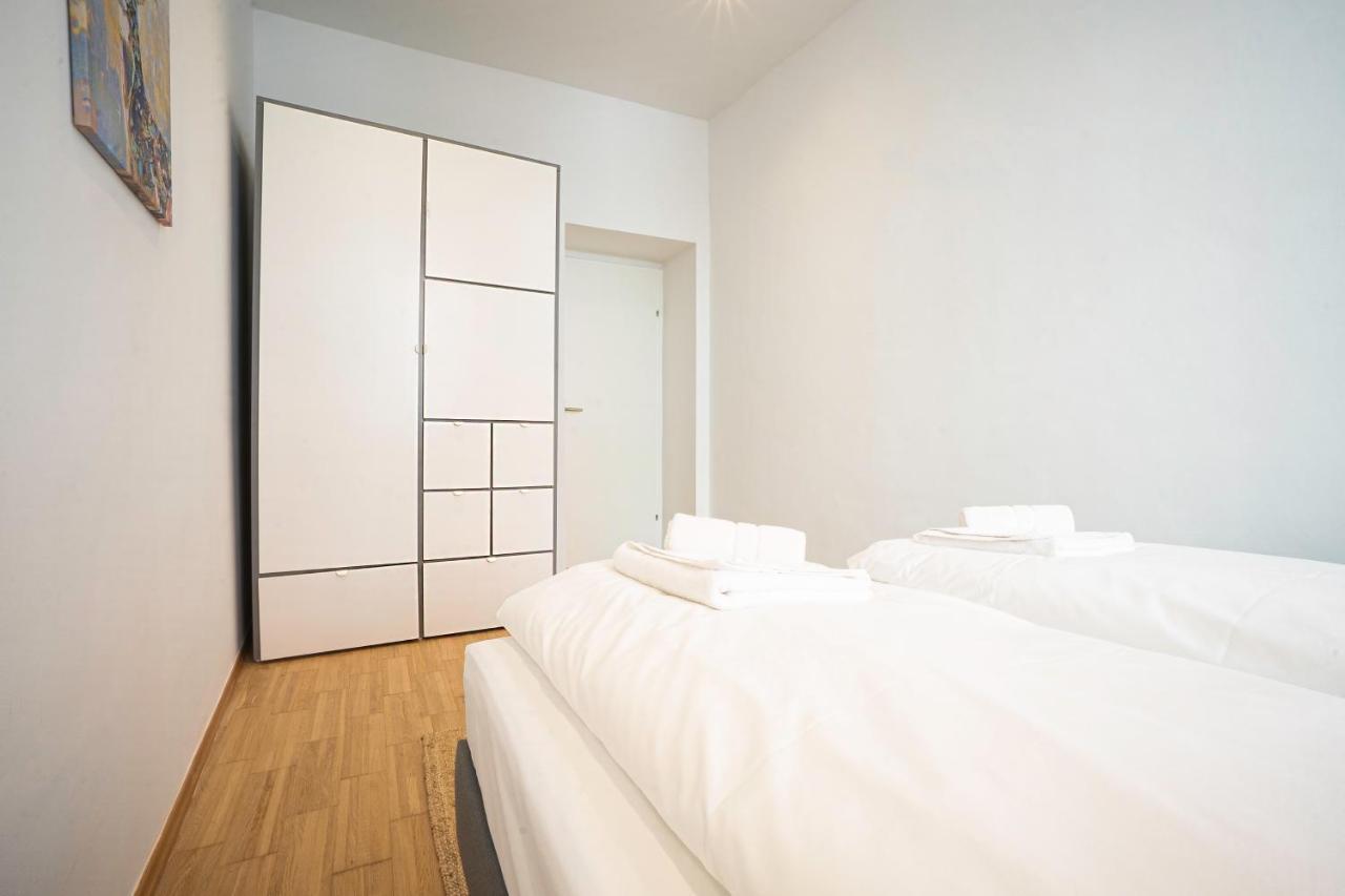 Chic Newly-Renovated Apartment Steps From Subway In Vienna'S Hernals District Екстер'єр фото